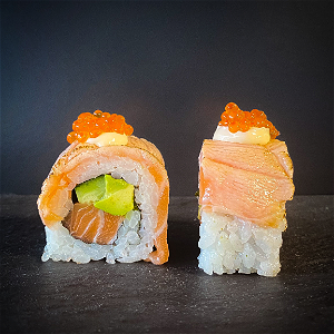 Flamed Double Salmon Roll
